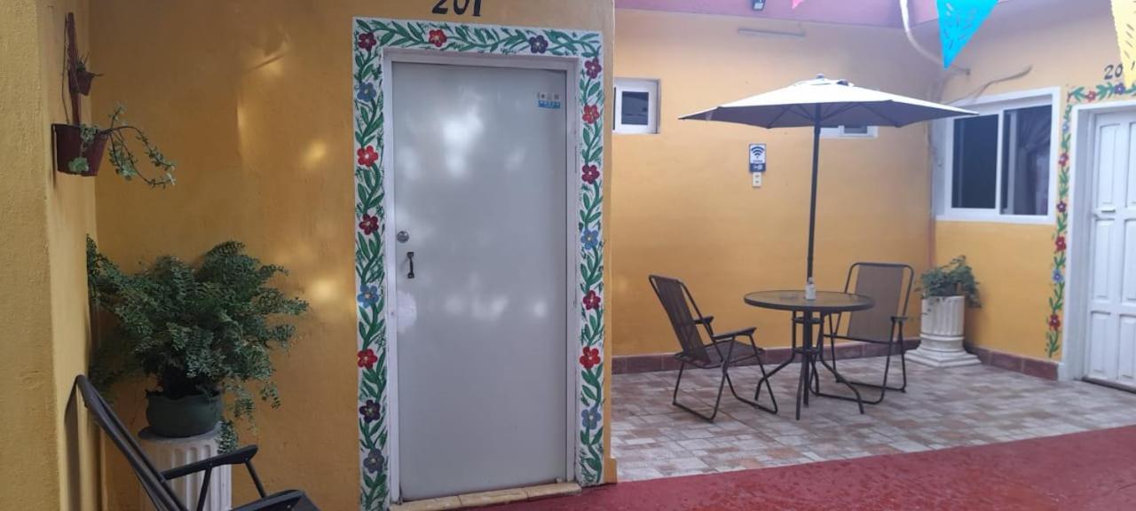 Отель Casa Atrapasuenos Вальядолид Экстерьер фото
