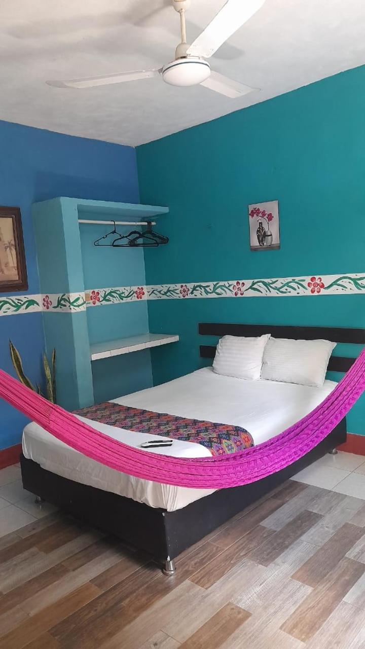Отель Casa Atrapasuenos Вальядолид Экстерьер фото